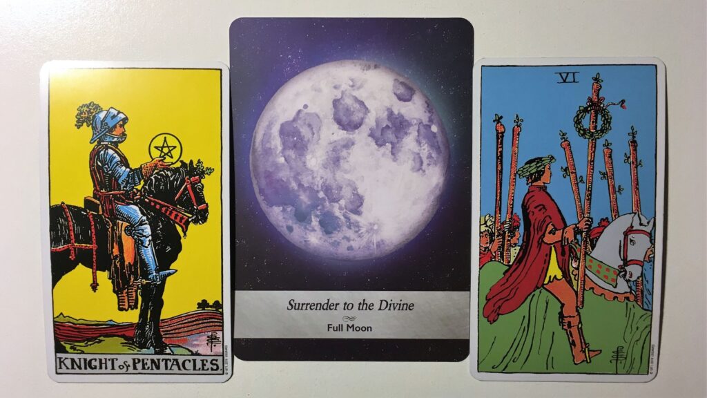 Oracle card and two tarot cards