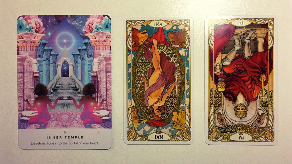 Oracle card and two tarot cards