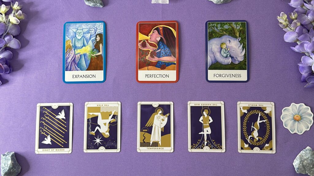 Cards from the Chakra Wisdom Oracle and the Everyday Tarot deck