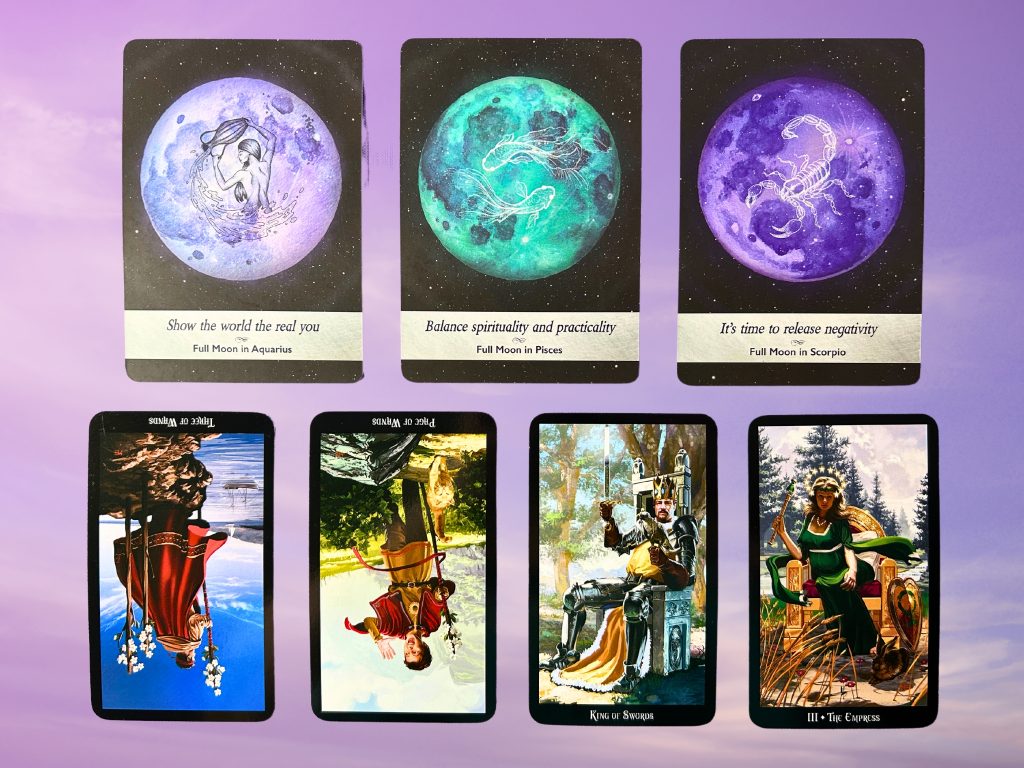 Cards from the Moonology Oracle and the Witches Tarot deck